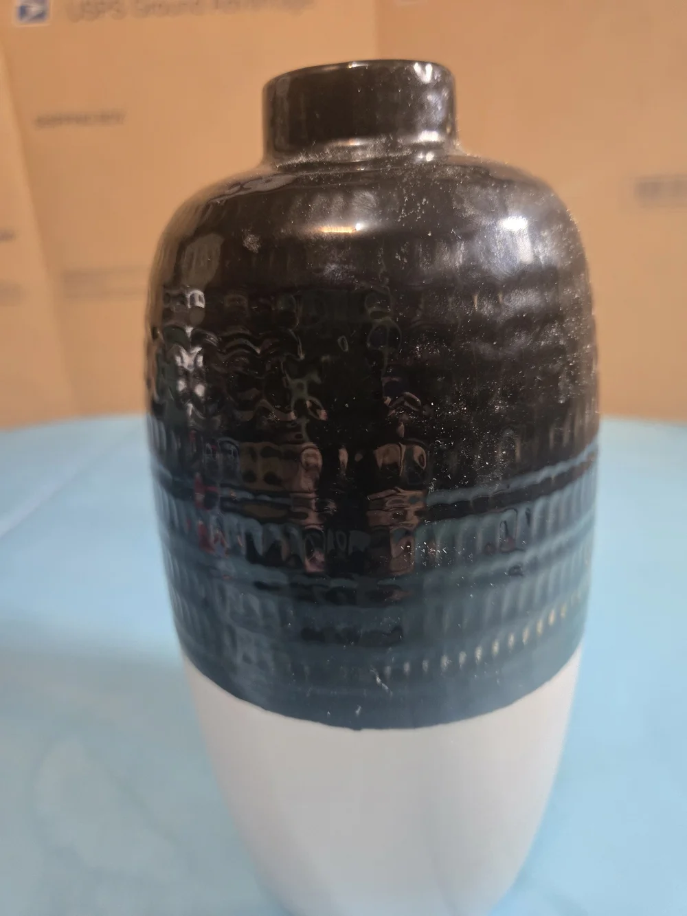 Farmhouse Black And Cream Textured 9in Tall Vase New